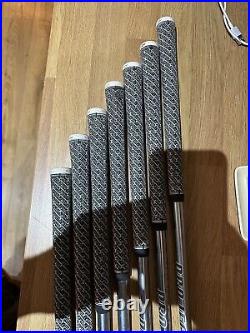 Men's Mizuno Pro 221 Right Hand Irons 4-PW / Project X Ls 6.0 Stiff Shaft